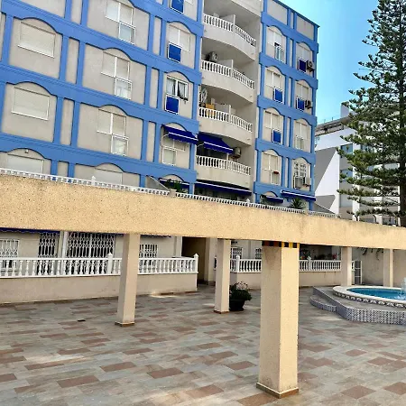 Апартаменты De La Playa *