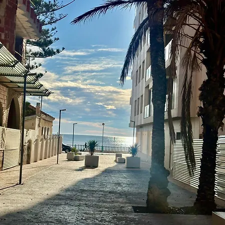 Апартаменты De La Playa *