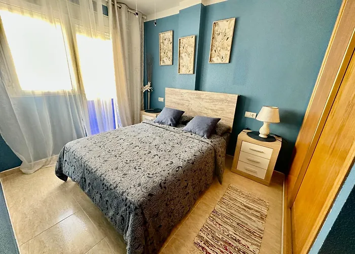 Апартаменты De La Playa Торевьиа